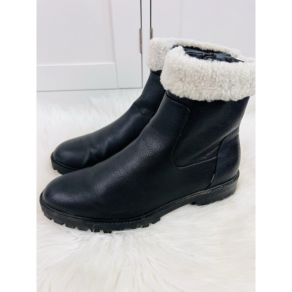 Wonderly Hexley Black Vegan Leather Faux Fur Trimmed Zip up Ankle Boots Moto 8M